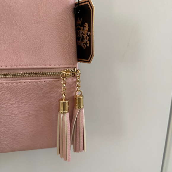 NWT Deluxity Los Angeles Tassel Crossbody Vegan Bag - Picture 4 of 10